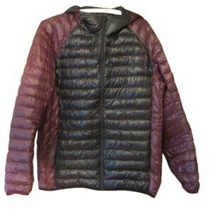 Uniqlo Ultra Light Hooded Down Jacket - Black/Maroon - XL